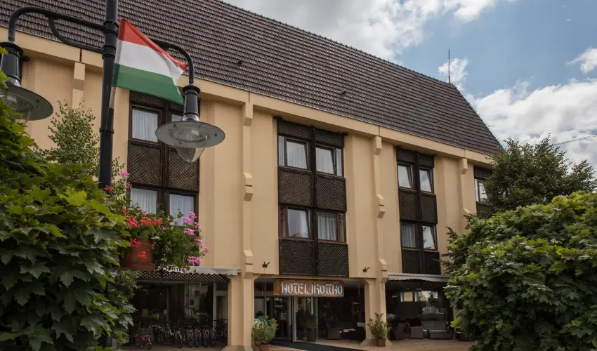 Hotel rottk Kszeg - Meghitt karcsony Kszegen (min. 2 j)