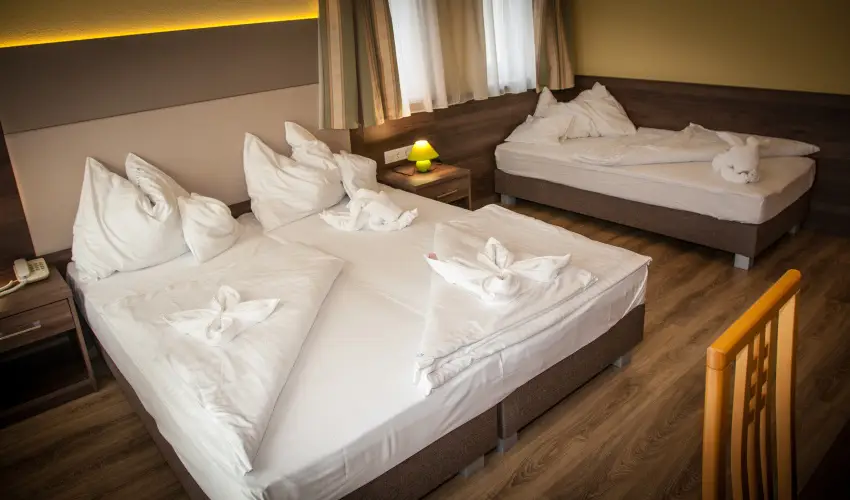 Hotel Jade Veszprm - Karcsony