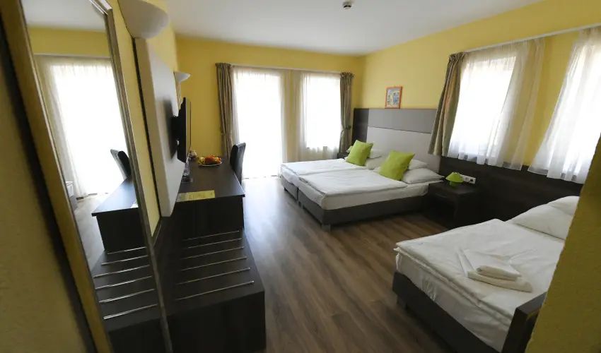 Hotel Jade Veszprm - Karcsony