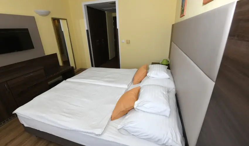 Hotel Jade Veszprm - Karcsony