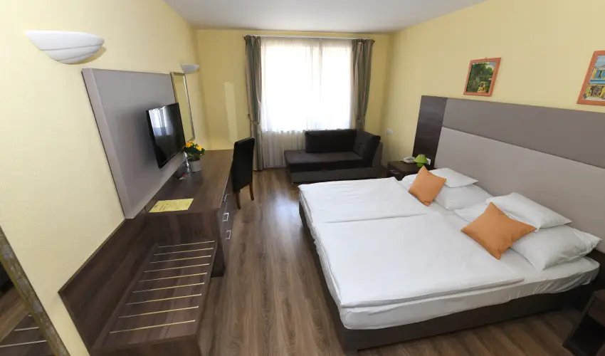 Hotel Jade Veszprm - Karcsony