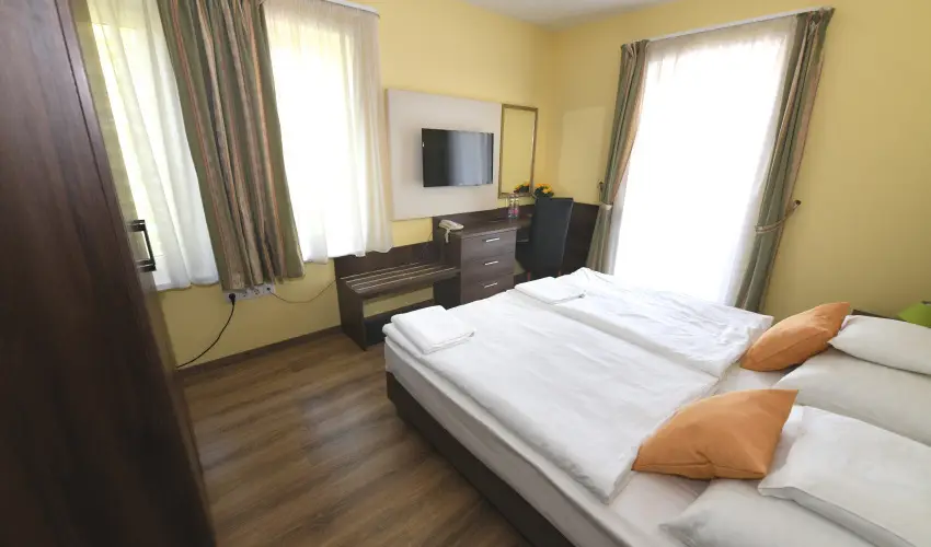 Hotel Jade Veszprm - Karcsony