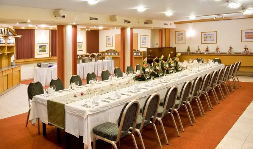 Hotel Klvria Gyr - Karcsony 