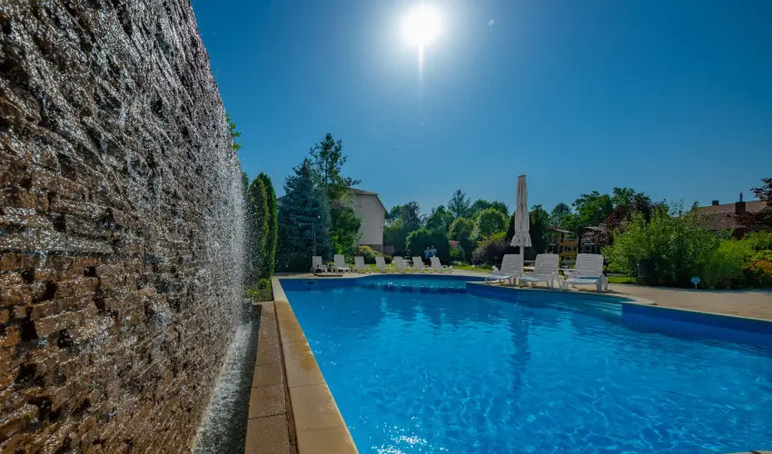 Hotel Kiss Tata - Karcsony