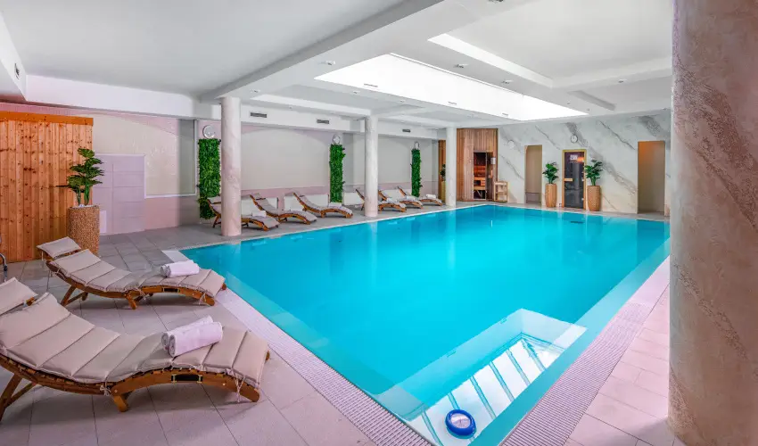 Hotel Kiss Tata - Karcsony