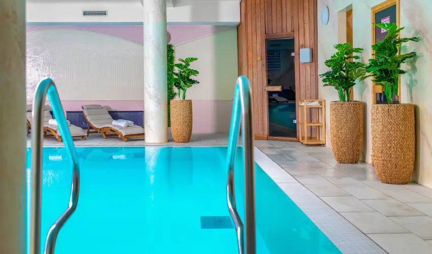 Hotel Kiss Tata - Karcsony