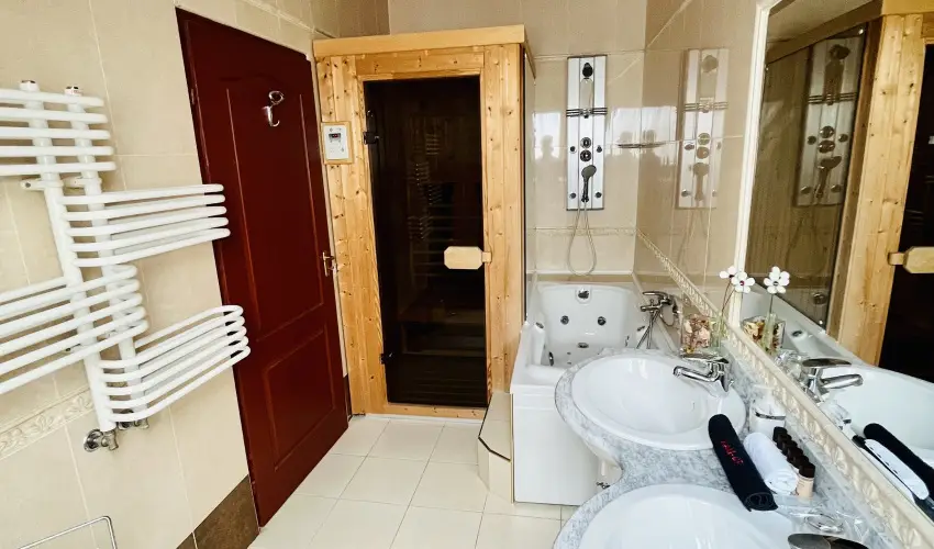 Hotel Korona Wellness, Rendezvény & Borhotel Eger Eger - Karácsony (min. 2 éj)