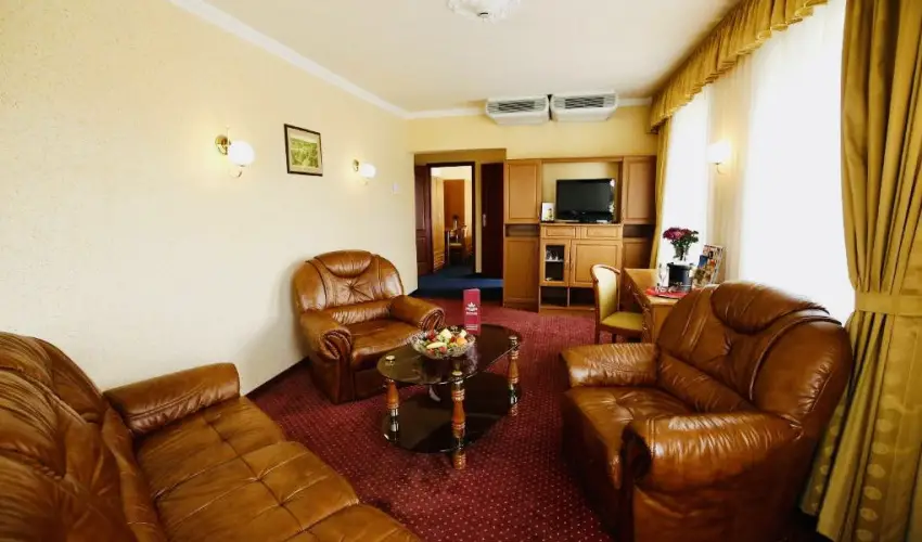 Hotel Korona Wellness, Rendezvény & Borhotel Eger Eger - Karácsony (min. 2 éj)