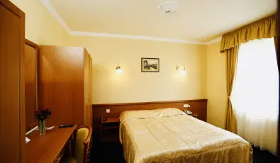 Hotel Korona Wellness, Rendezvny & Borhotel Eger Eger