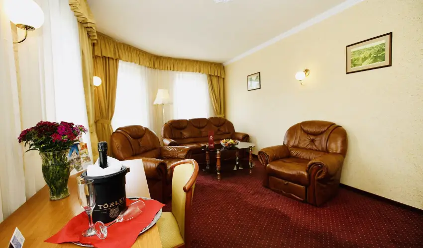 Hotel Korona Wellness, Rendezvény & Borhotel Eger Eger - Karácsony (min. 2 éj)