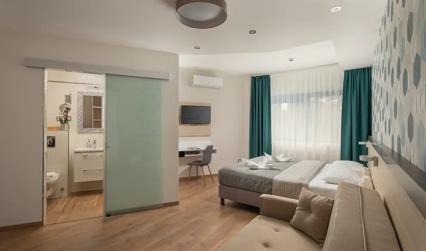 Kristly Hotel Keszthely - Karcsony