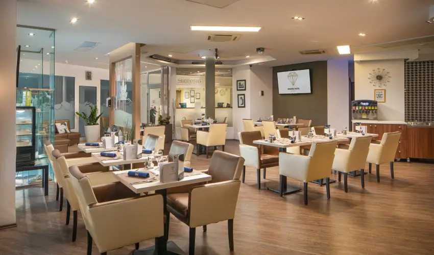 Kristly Hotel Keszthely - Karcsony