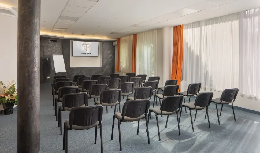 Kristly Hotel Keszthely - Karcsony