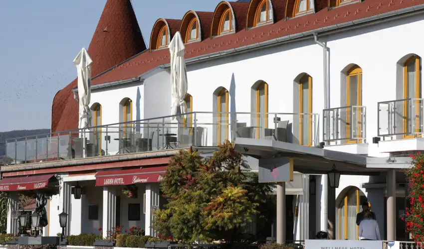 Hotel Laroba Alsrs - Karcsony - teljes elrefizetssel (min. 2 j)