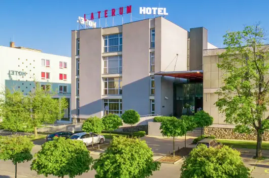 Laterum Hotel - Kar�csony