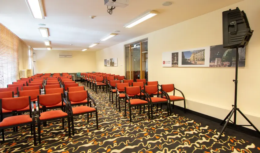 Laterum Hotel Pcs - Karcsony