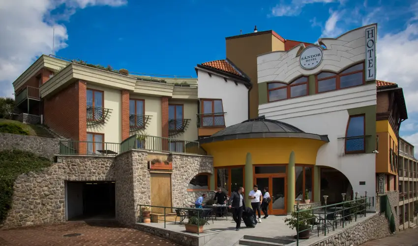 Sndor Hotel Pcs - Meghitt Karcsony