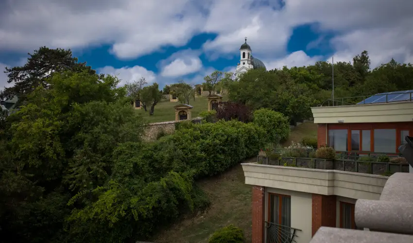 Sndor Hotel Pcs - Meghitt Karcsony