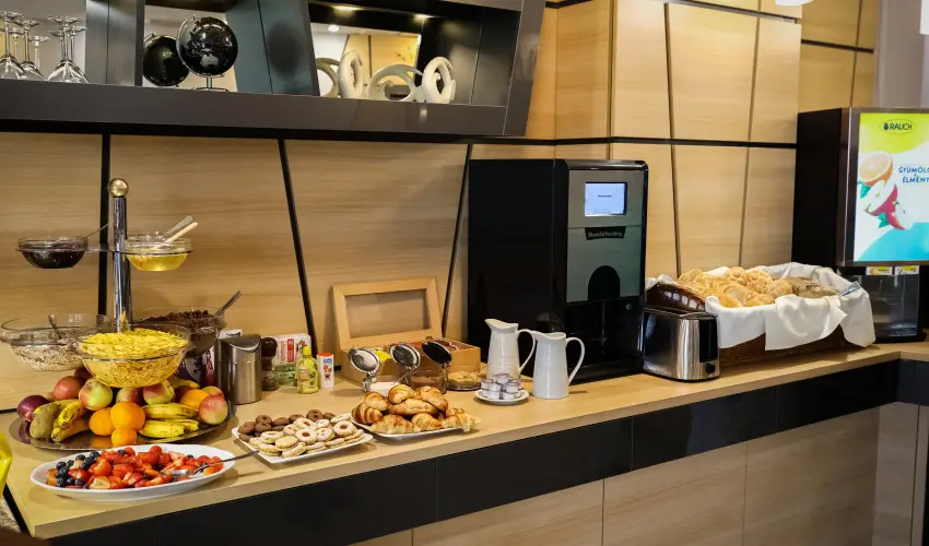 Sndor Hotel Pcs - Meghitt Karcsony