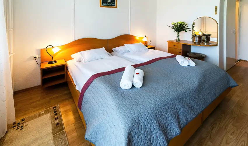 Hotel Napf�ny Zalakaros - Kar�csony (min. 2 �j)