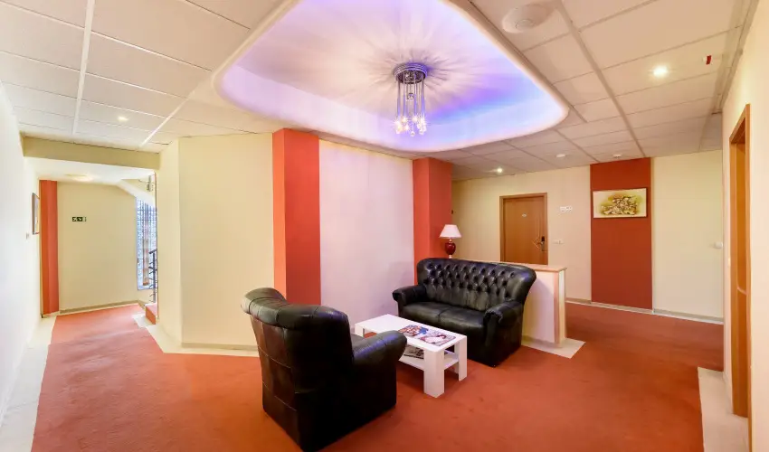 Hotel Ngy vszak Hajdszoboszl - Mess Karcsony (min. 2 j)