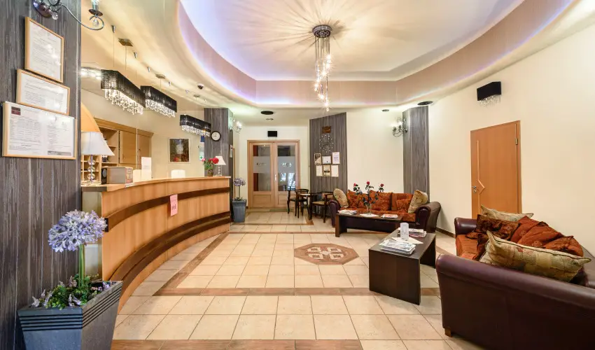 Hotel Ngy vszak Hajdszoboszl - Mess Karcsony (min. 2 j)