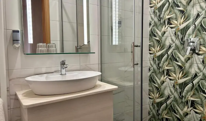Hotel N�gy �vszak Hajd�szoboszl� - Var�zslatos Kar�csony (min. 2 �j)