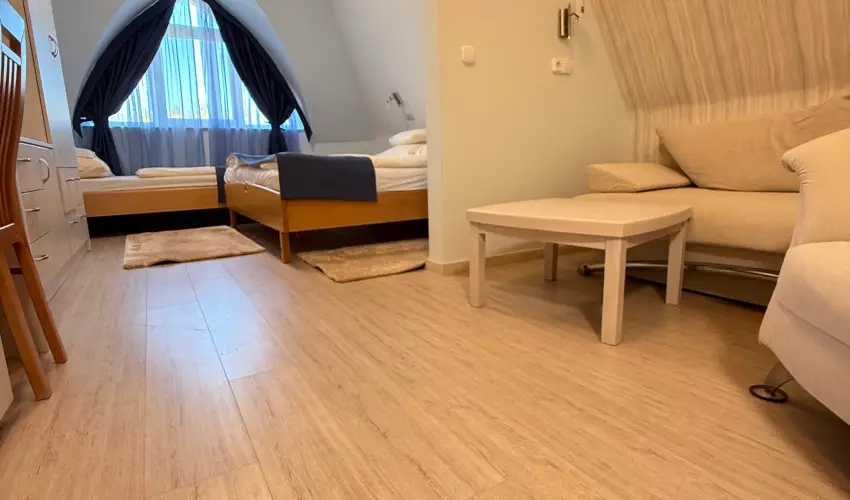 Hotel N�gy �vszak Hajd�szoboszl� - Var�zslatos Kar�csony (min. 2 �j)