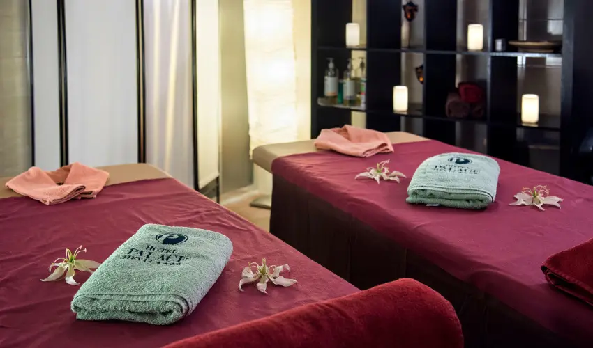 Palace Hotel  Hvz - Karcsony a Palace-ban (min. 2 j)