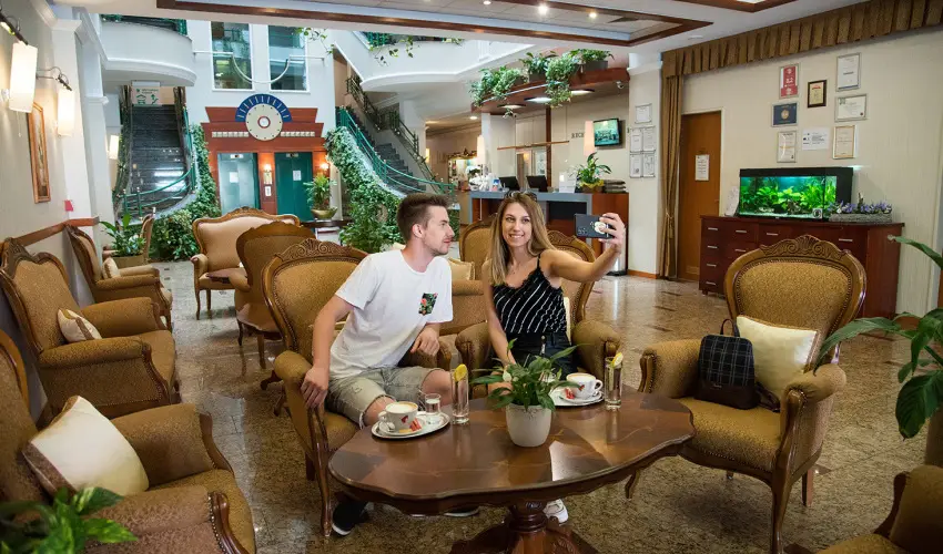 Palace Hotel  Hvz - Karcsony a Palace-ban (min. 2 j)