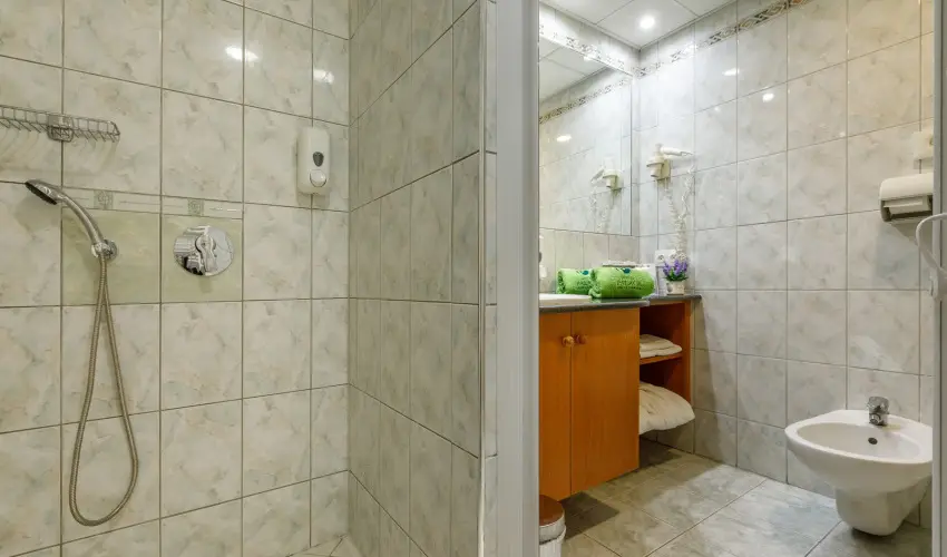 Palace Hotel  Hvz - Karcsony a Palace-ban (min. 2 j)