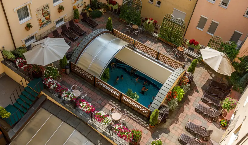 Palace Hotel  Hvz - Karcsony a Palace-ban (min. 2 j)