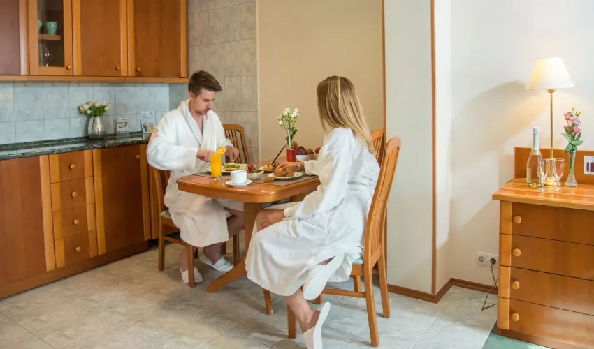 Palace Hotel  Hvz - Karcsony a Palace-ban (min. 2 j)