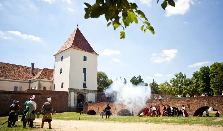 Park Inn by Radisson Srvr Resort & Spa Srvr - Karcsony                                                                                                                                                                                                                                     