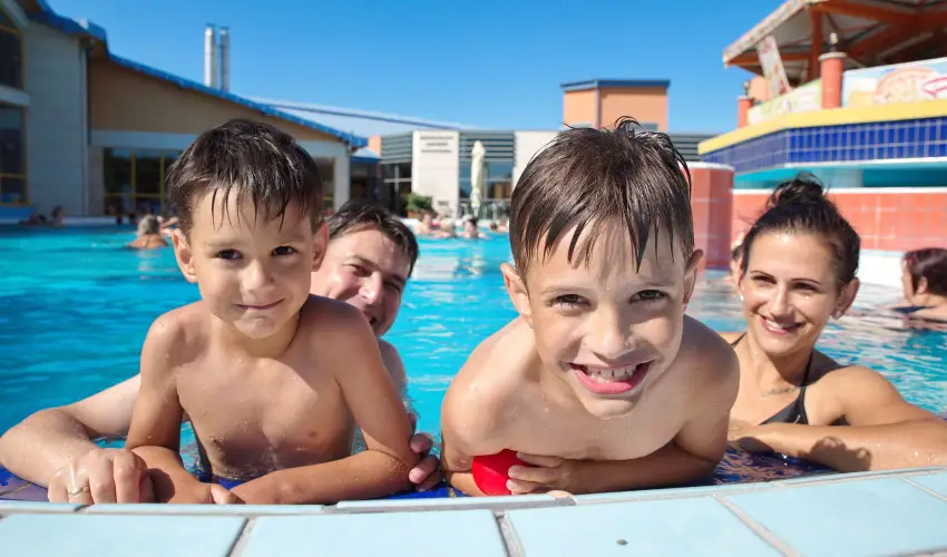 Park Inn by Radisson Srvr Resort & Spa Srvr - Karcsony                                                                                                                                                                                                                                     