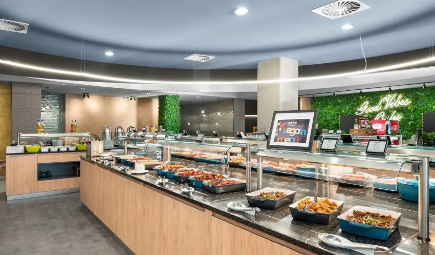 Park Inn by Radisson S�rv�r Resort & Spa S�rv�r - Kar�csony (min. 3 �j)