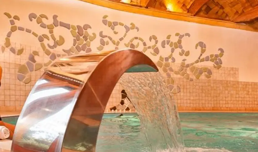 Hotel Piroska Bk, Bkfrd - PirosKarcsony