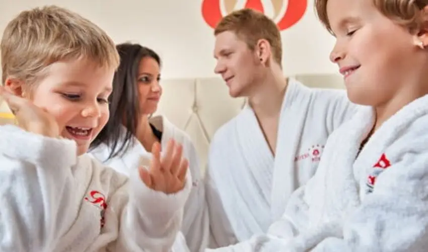 Hotel Piroska Bk, Bkfrd - PirosKarcsony