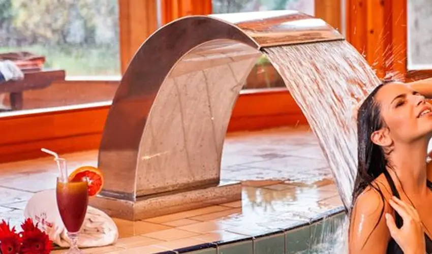 Hotel Piroska Bk, Bkfrd - PirosKarcsony