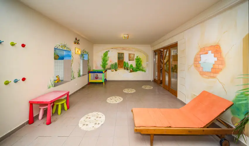 Hotel Piroska Bk, Bkfrd - PirosKarcsony