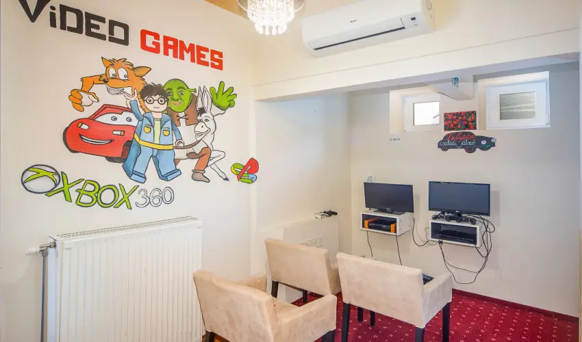 Hotel Piroska Bk, Bkfrd - PirosKarcsony