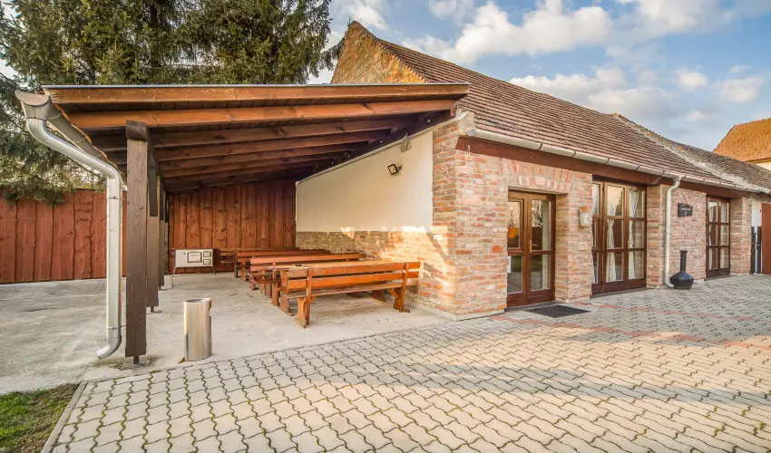 Hotel Piroska Bk, Bkfrd - PirosKarcsony