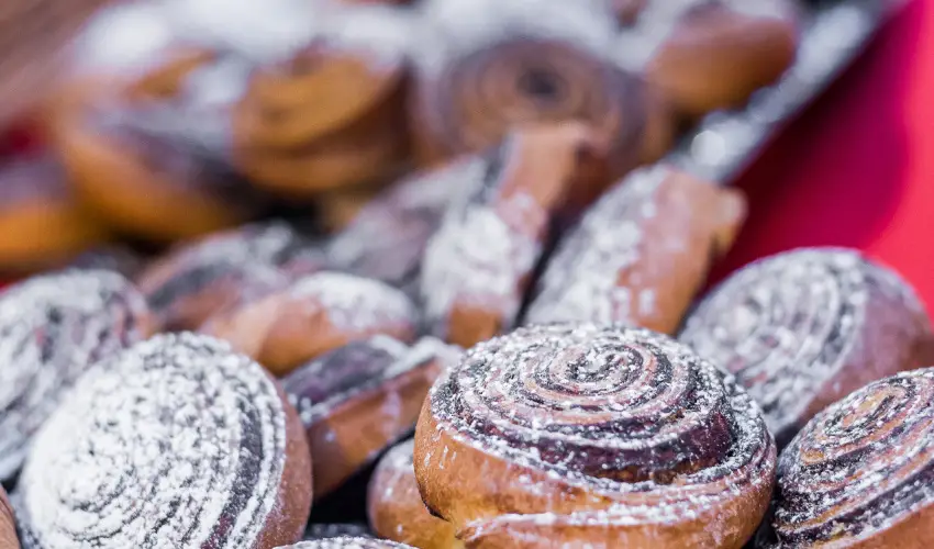 Hotel Piroska Bk, Bkfrd - PirosKarcsony