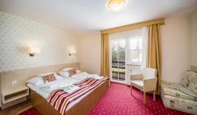 Hotel Piroska Bk, Bkfrd