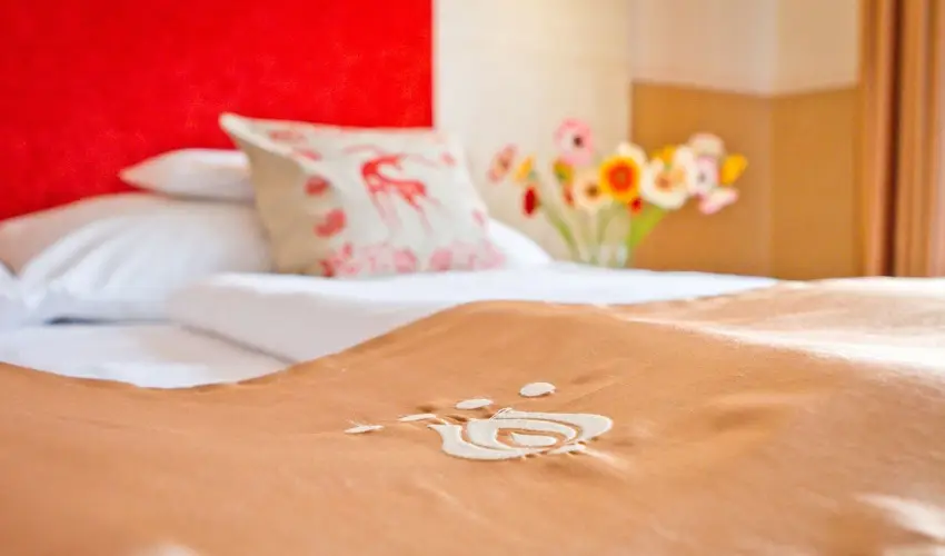 Hotel Piroska Bk, Bkfrd - PirosKarcsony