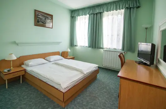 Platn Hotel Debrecen - Karcsony