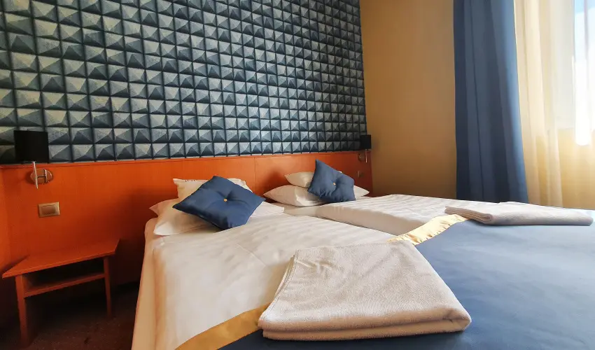 Hotel Platán Székesfehérvár Székesfehérvár - Karácsony