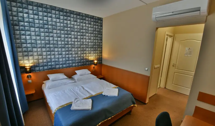 Hotel Platán Székesfehérvár Székesfehérvár - Karácsony