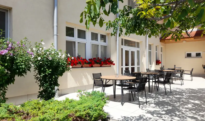 Hotel Platán Székesfehérvár Székesfehérvár - Karácsony