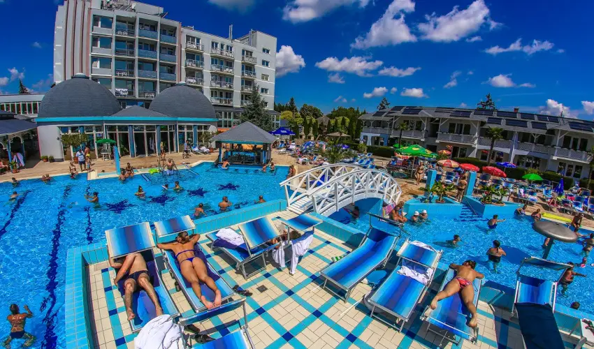 Silver Hotel Hajdszoboszl - Karcsony - specilis elrefizetssel (min. 3 j)